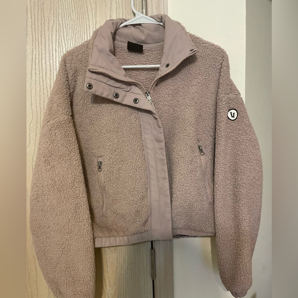 Vuori full zip Sherpa